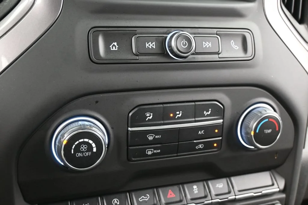 Used 2024 Glacier Blue Metallic Chevrolet Custom image 19