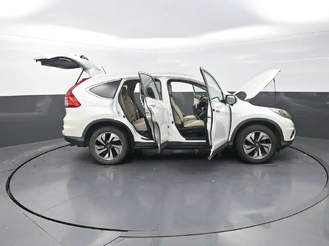 Used 2016  Honda Touring image 36