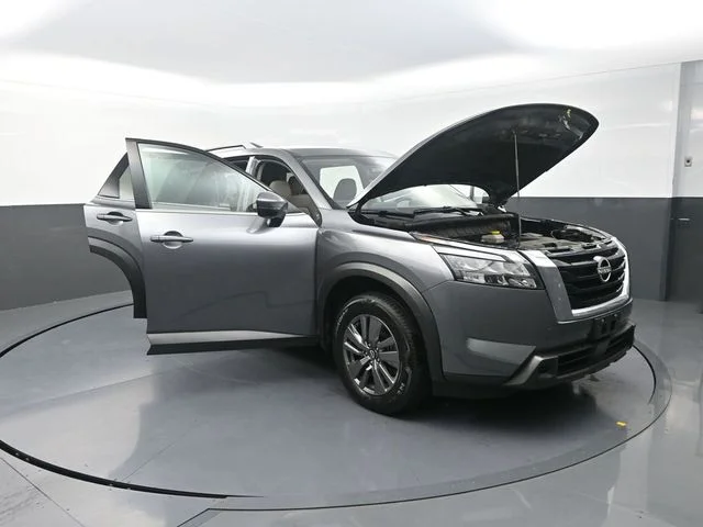 Used 2024 Gray Nissan SV image 40