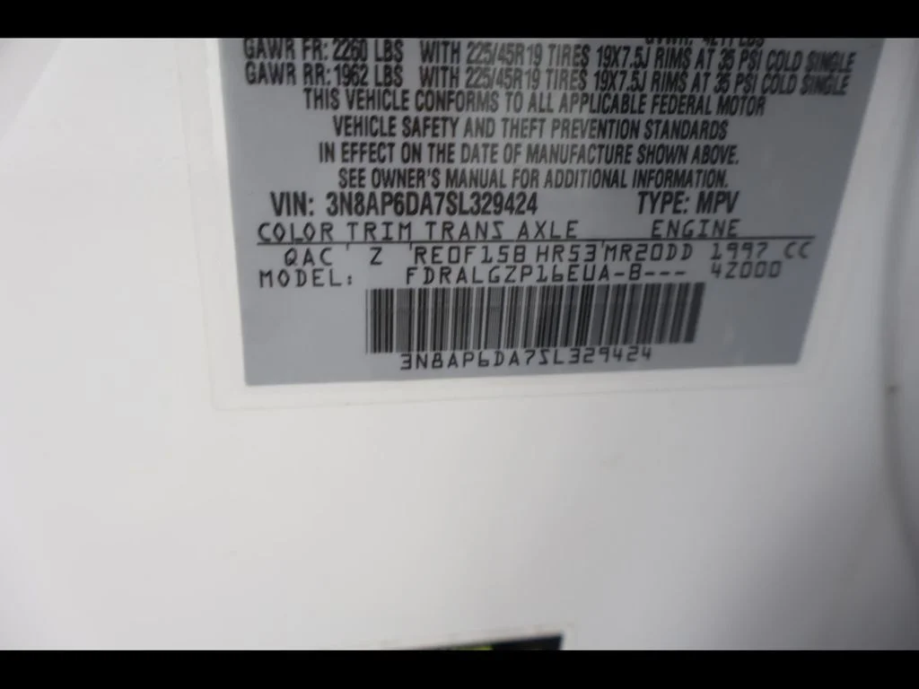 Used 2025 White Nissan SR image 29