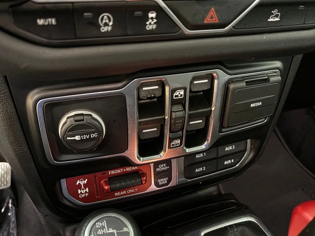 Used 2024 Black Jeep Rubicon image 27