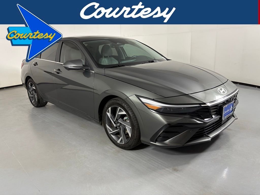 Used 2024 Gray Hyundai Limited image 1