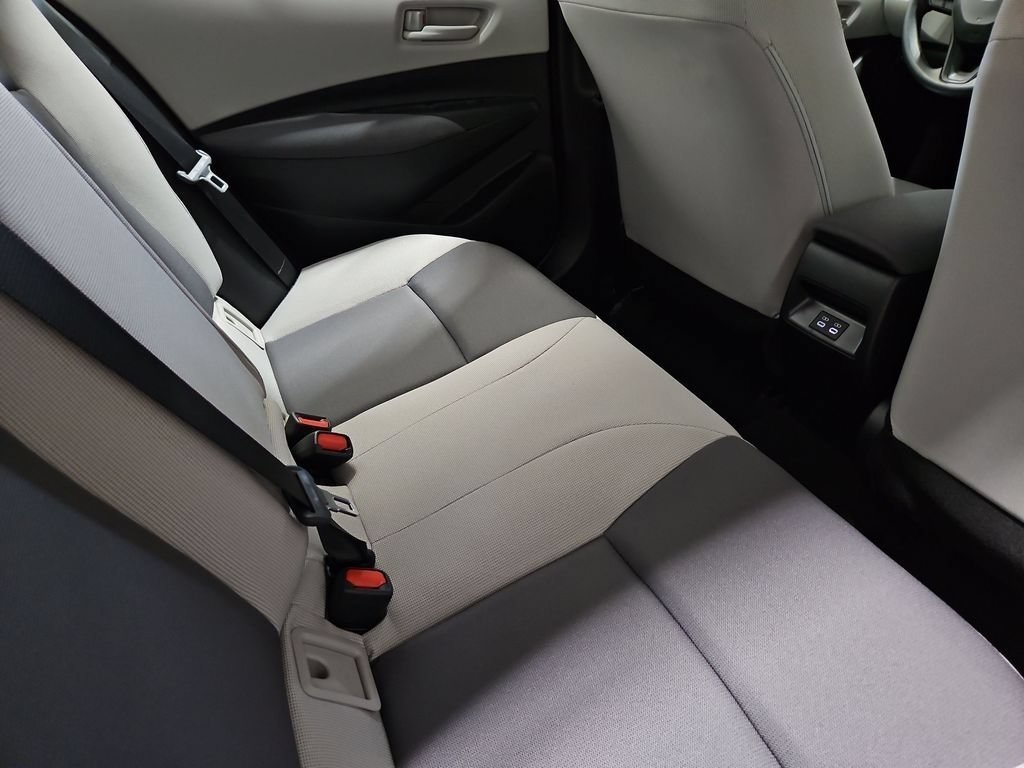 New 2026 Classic Silver Metallic Toyota LE image 23