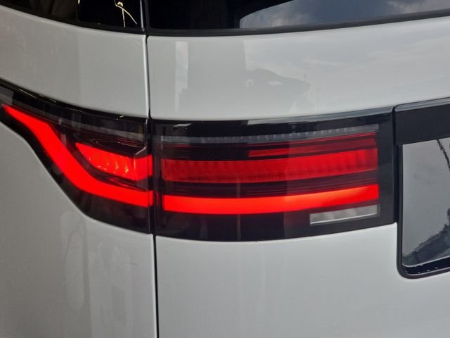 Certified Used 2025 White Land Rover S image 37