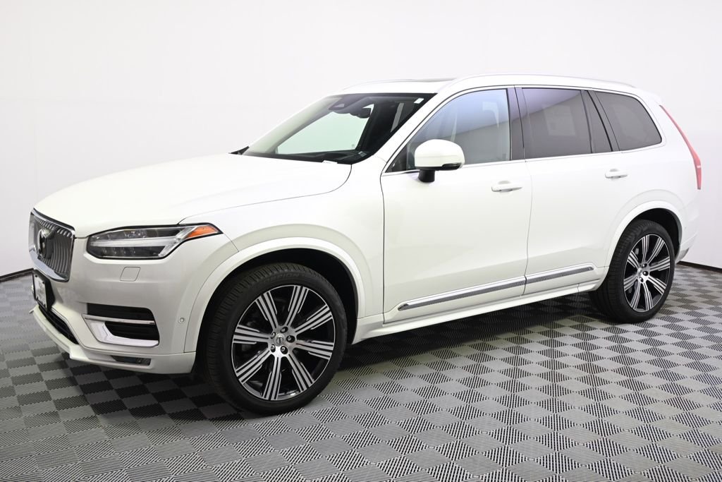 Used 2023 Crystal White Metallic Volvo Ultimate image 2