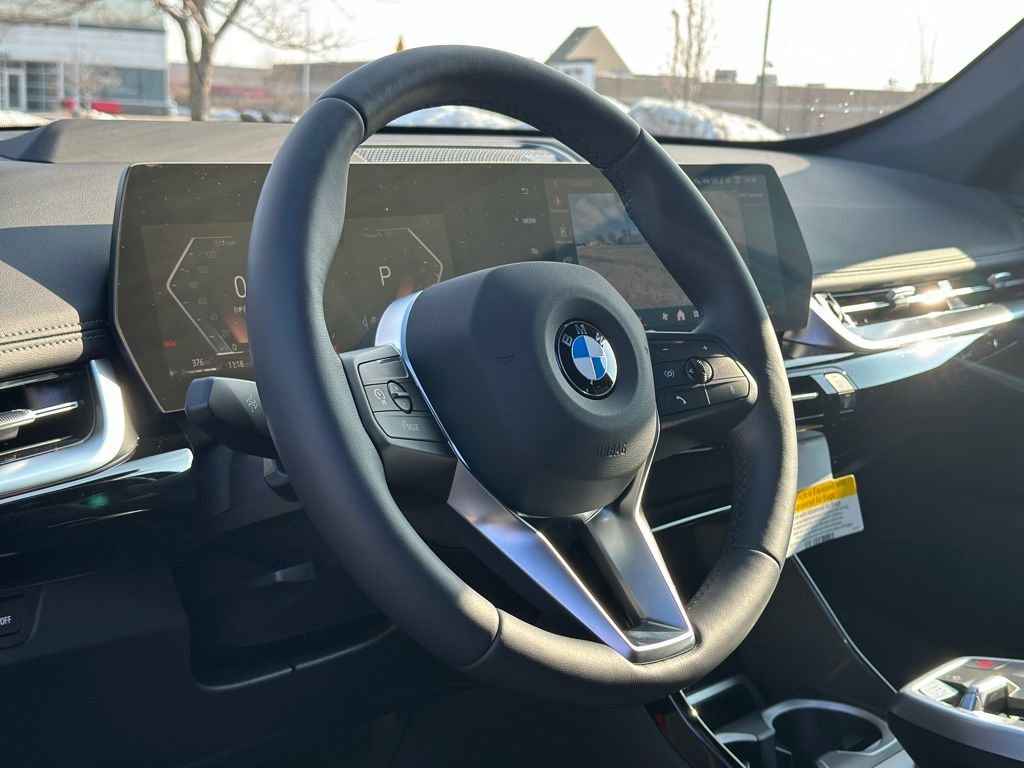 New 2026 Vegas Red Metallic BMW xDrive28i image 15