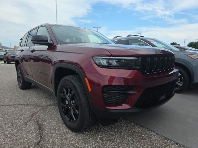 2025 Jeep Grand Cherokee Altitude X's photo