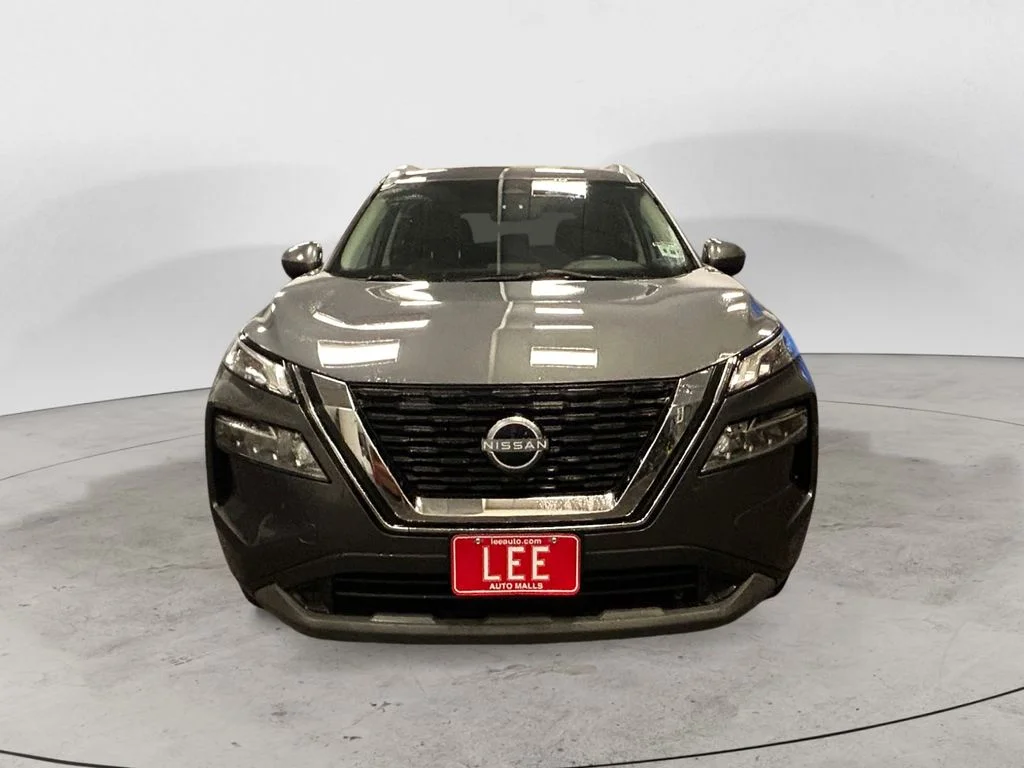 Used 2023 Gun Metallic Nissan SV image 9