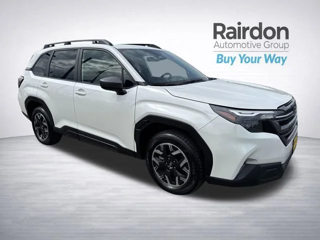 2025 Subaru Forester Premium's photo