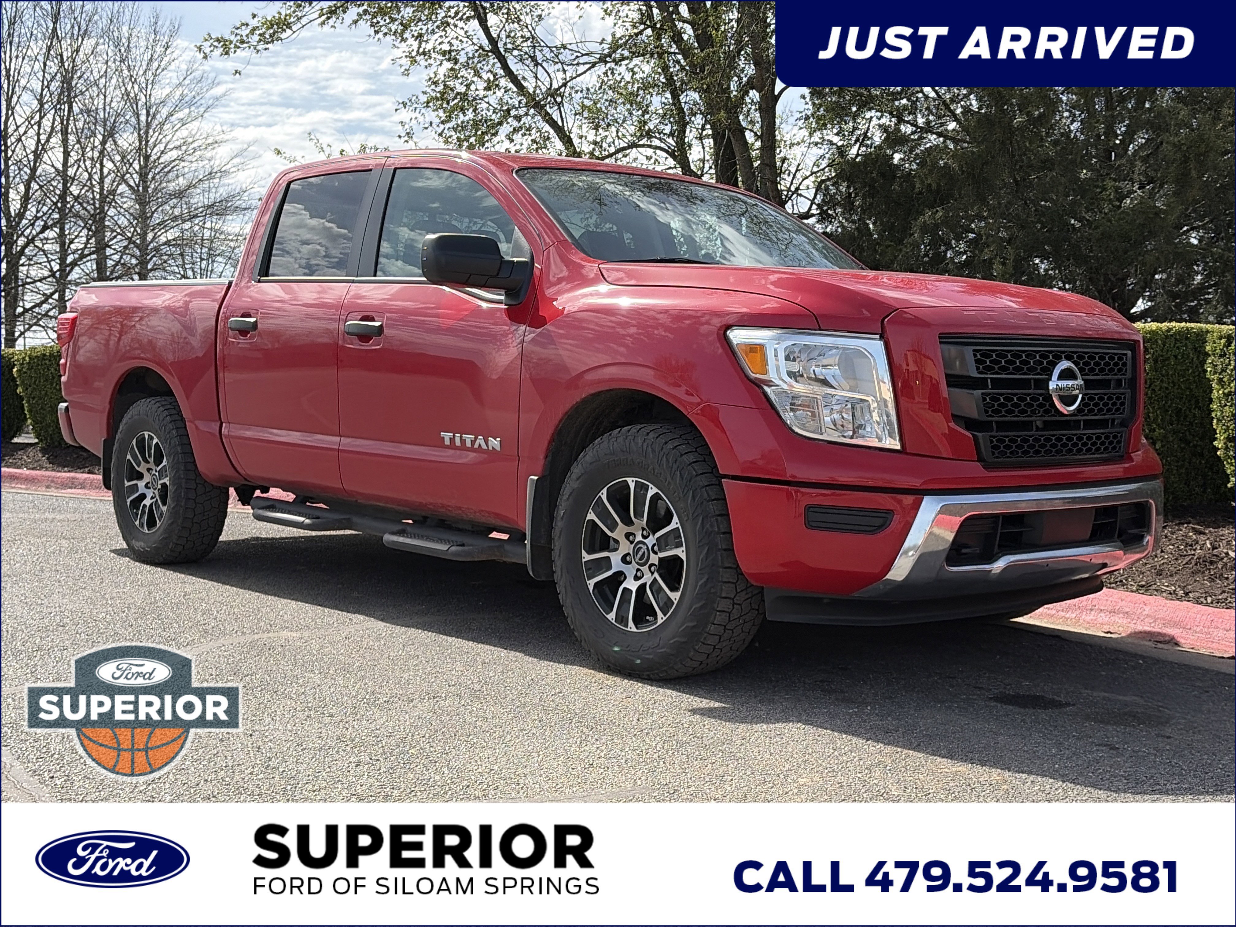 2023 Nissan Titan SV