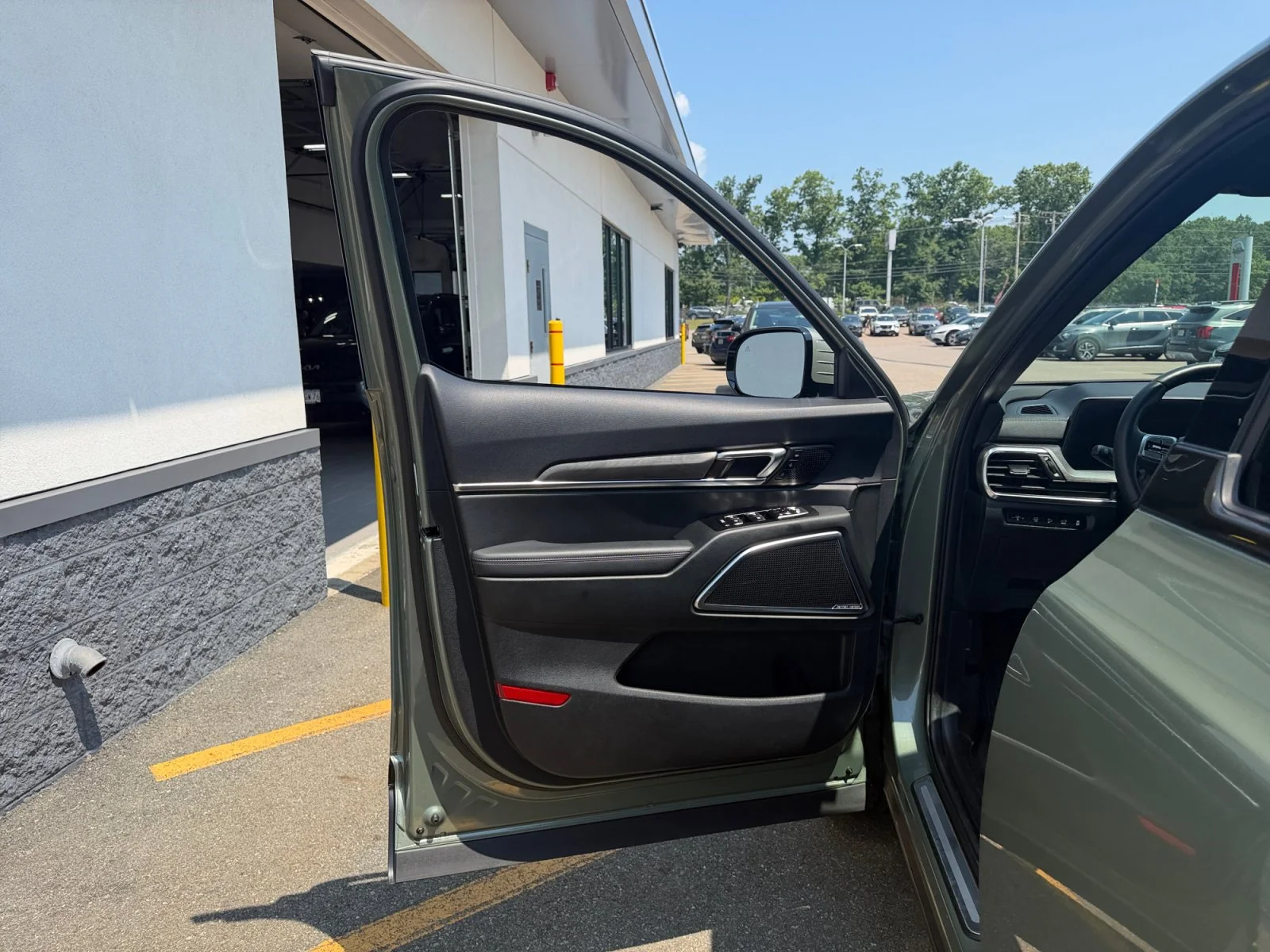 Used 2025 Jungle Green Kia SX-Prestige X-Line image 29