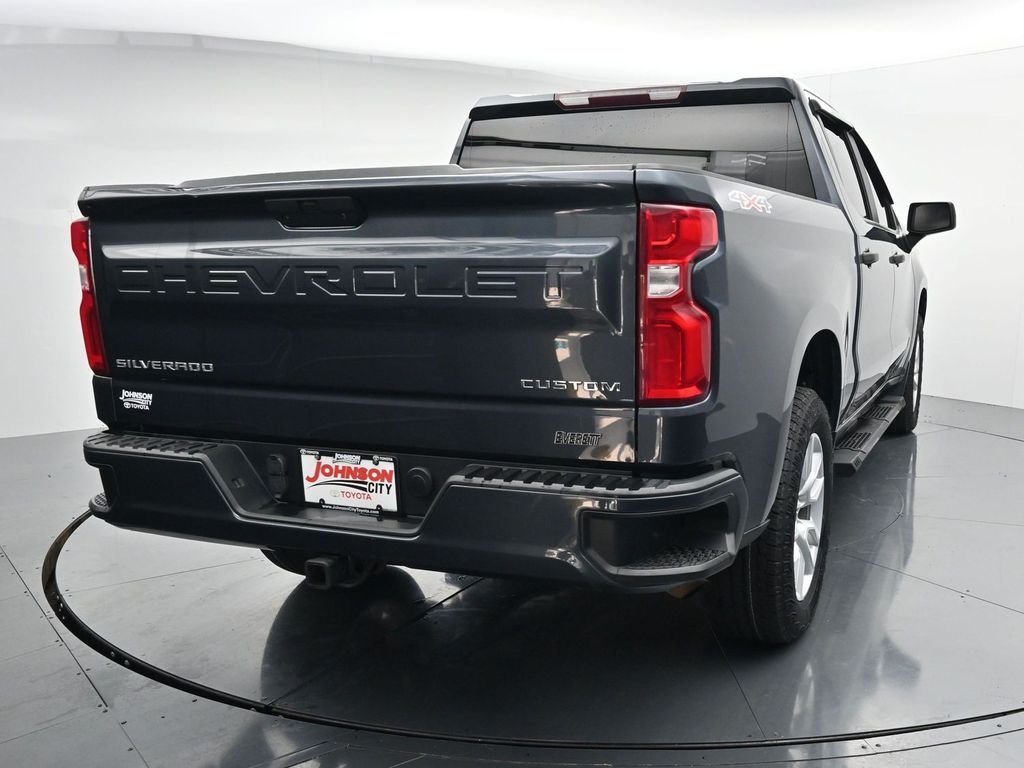 Used 2021 Gray Chevrolet Custom image 6