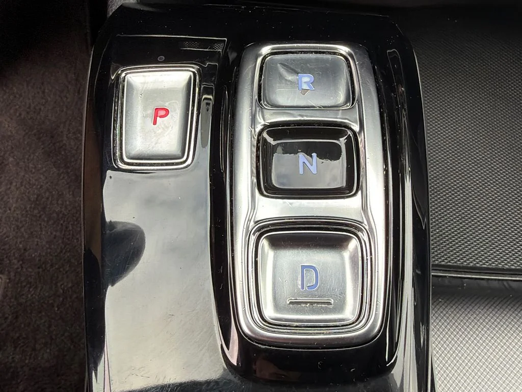 Used 2022 Gray Hyundai SEL image 31