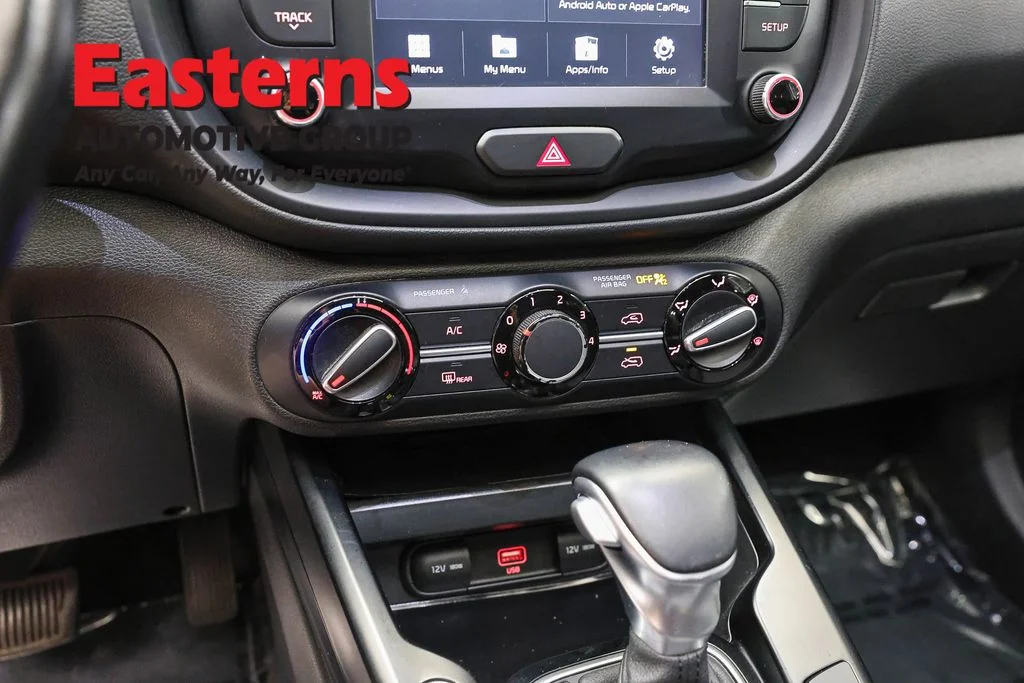 Used 2020 White Kia GT-Line image 20