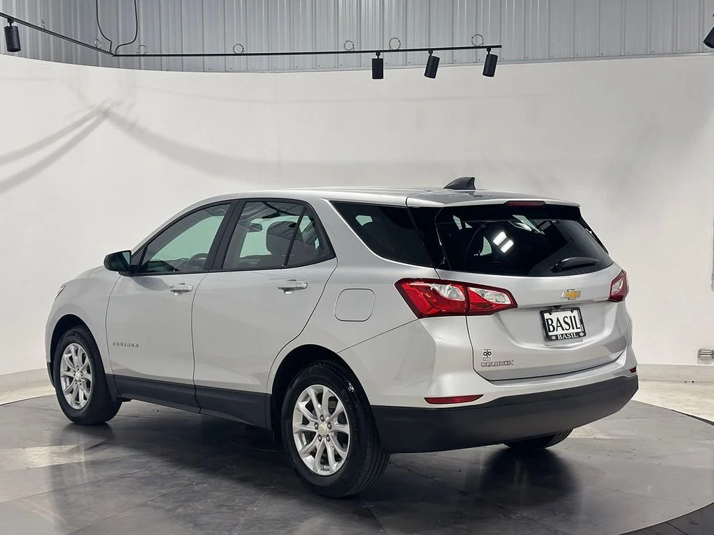 Used 2024 Blue Chevrolet LT image 13