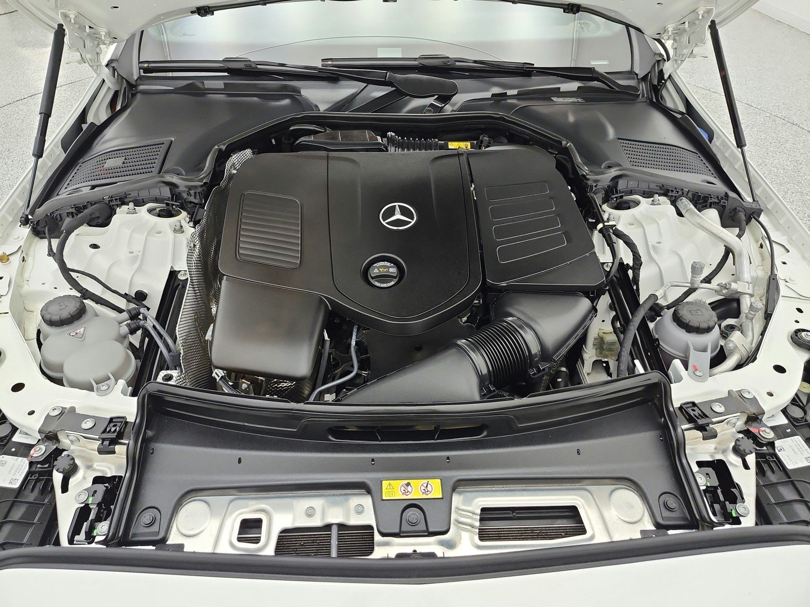 Used 2024 Polar White Mercedes-Benz C 300 Sedan image 16