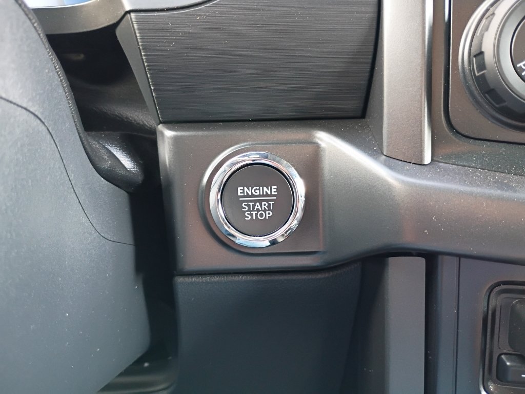 Used 2024 Carbonized Gray Metallic Ford XLT image 27