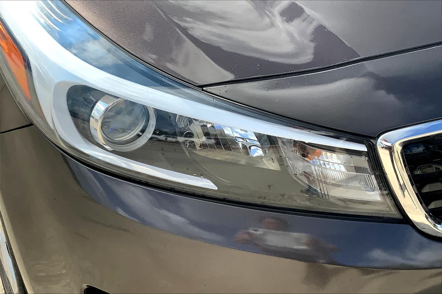 Used 2018 Titanium Bronze Kia LX image 26