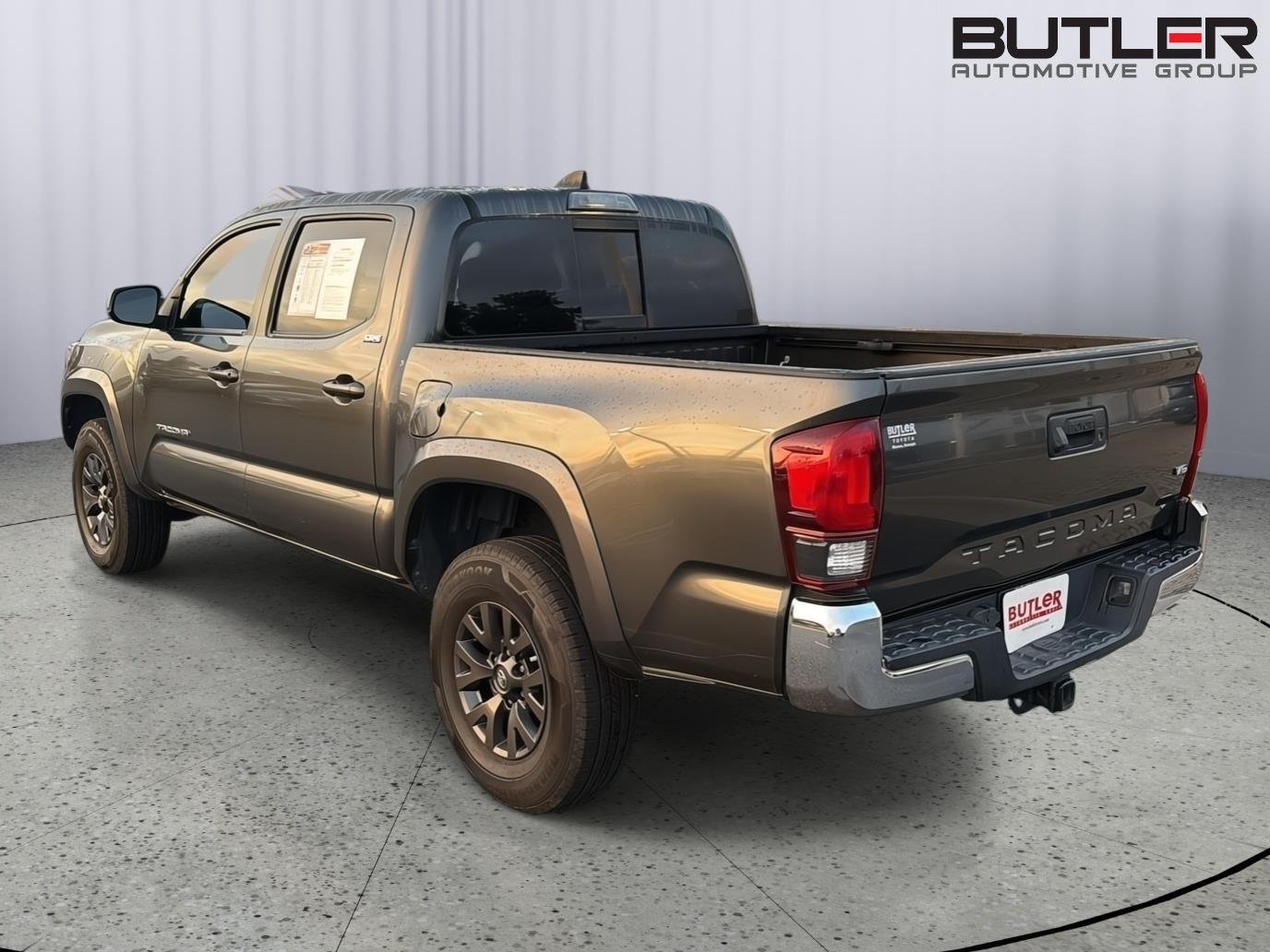 Used 2020 Magnetic Gray Metallic Toyota SR5 V6 image 4