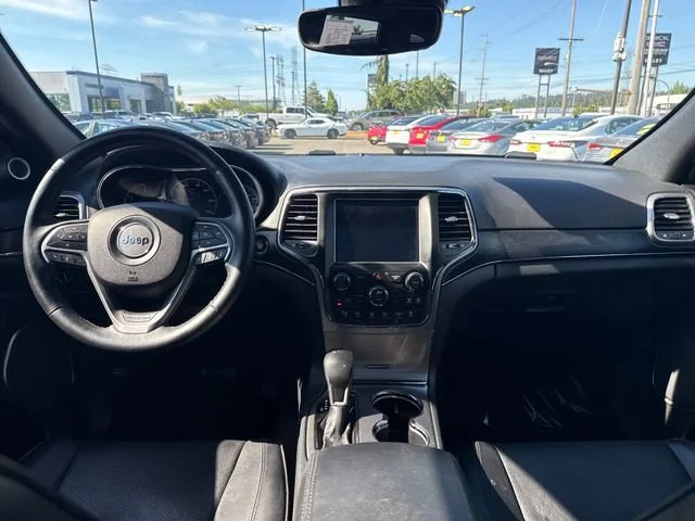 Used 2018 Velvet Red Pearlcoat Jeep High Altitude image 11