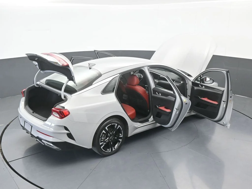 Used 2024 Wolf Gray Kia GT-Line image 72