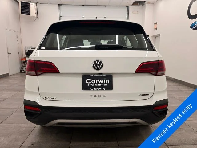 Used 2023 Pure White Volkswagen 1.5T S image 4
