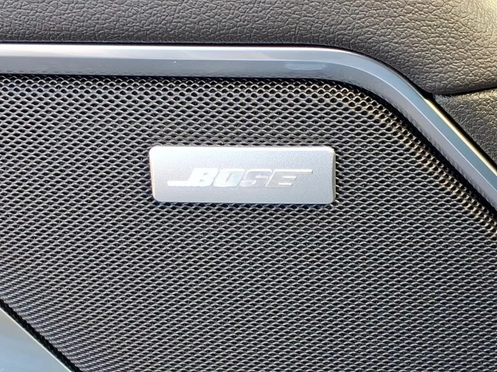 New 2026 Summit White GMC SLT image 18