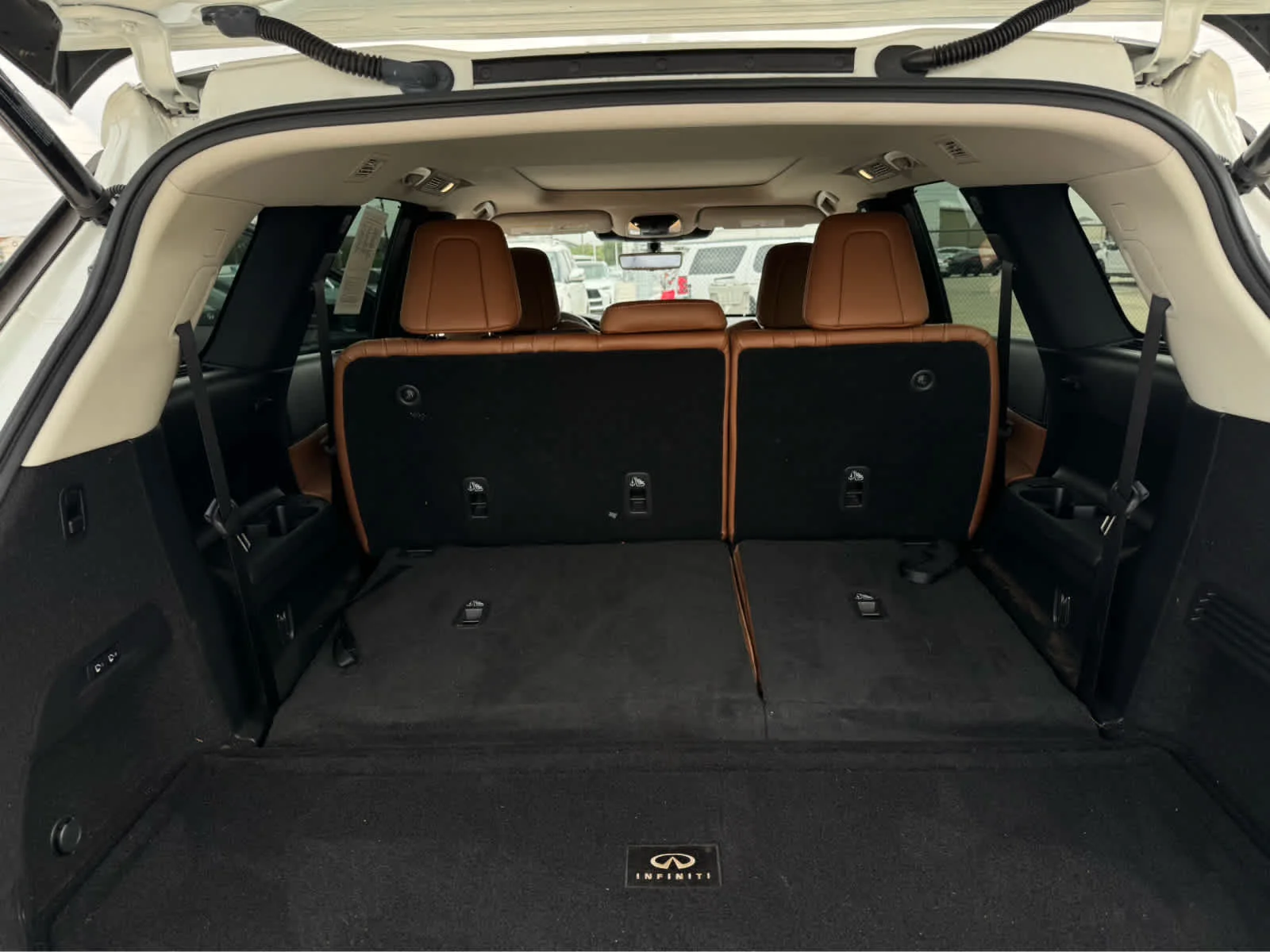 Certified Used 2023 Majestic White INFINITI SENSORY image 26
