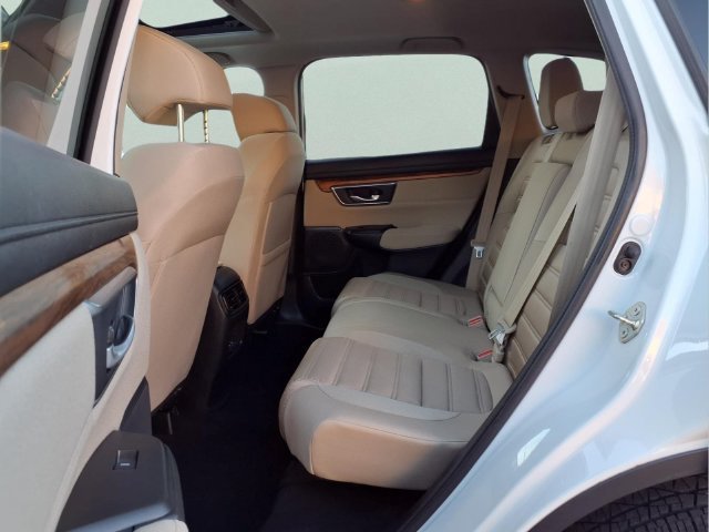 Used 2020 White Honda AWD EX image 17