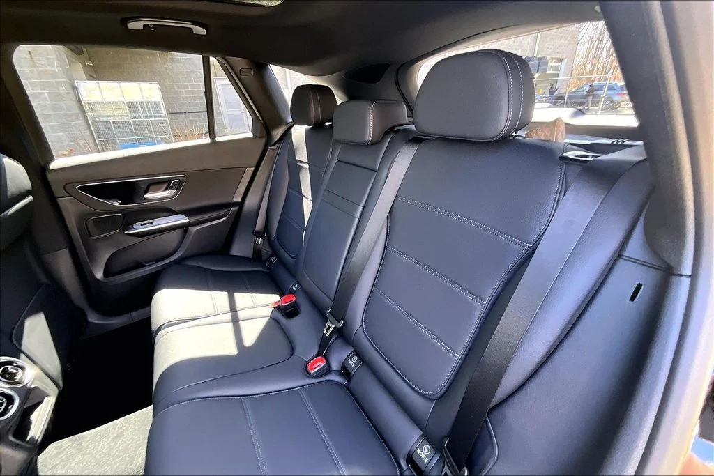 New 2026 Black Mercedes-Benz GLC 300 image 10
