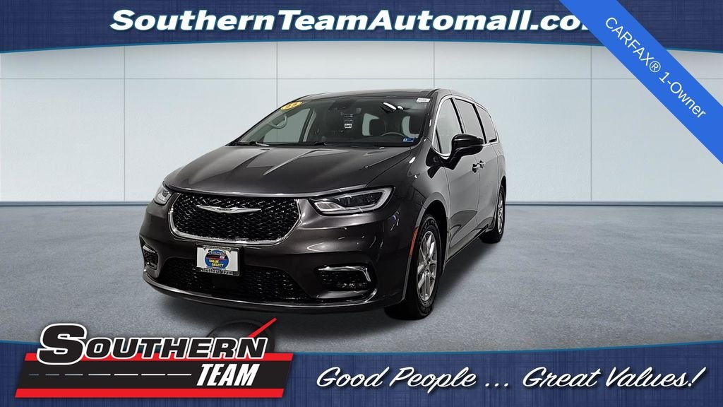 Used 2023 Gray Chrysler Touring L image 1