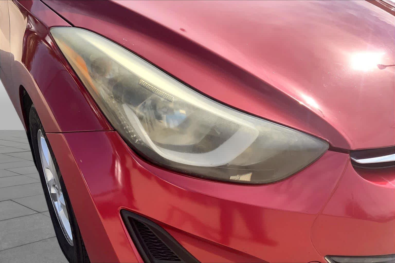 Used 2014 Geranium Red Hyundai SE image 26