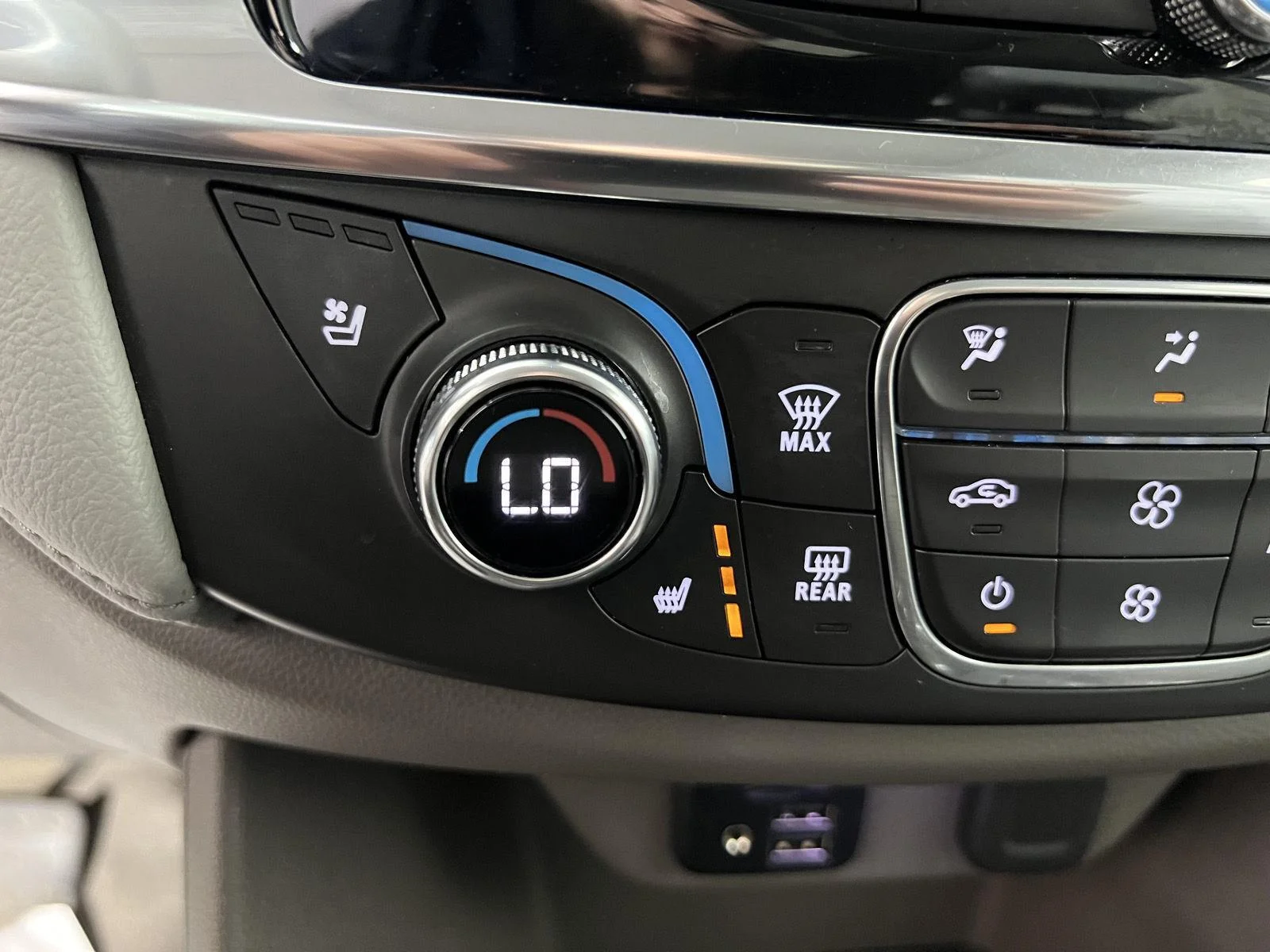 Used 2020 Mosaic Black Metallic Chevrolet Premier image 45