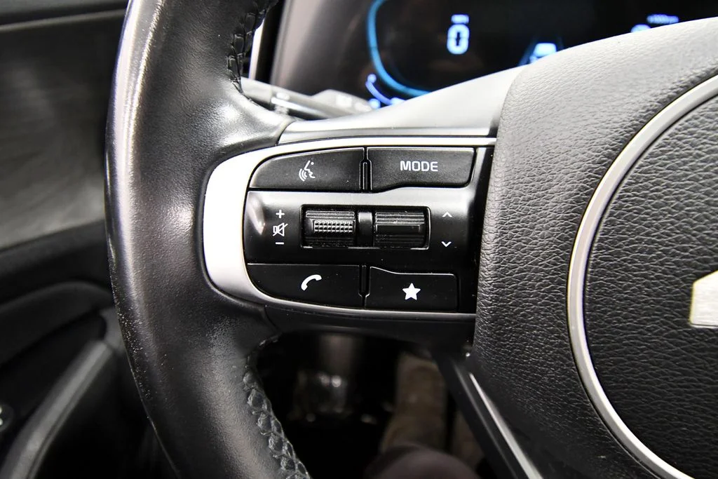 Certified Used 2023 Green Kia X-Line image 21