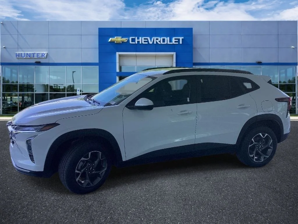 New 2026 Summit White Chevrolet LT image 6