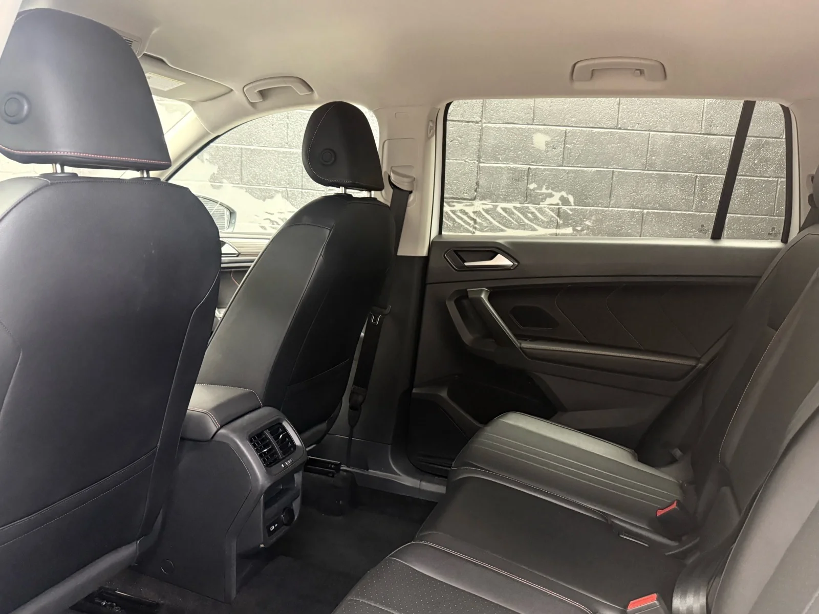 Used 2024 Pure White (0q0q) Volkswagen Wolfsburg Edition 4Motion image 31