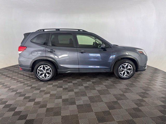 Used 2024 Gray Subaru Premium image 6