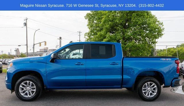 Used 2022 Blue Chevrolet RST image 9