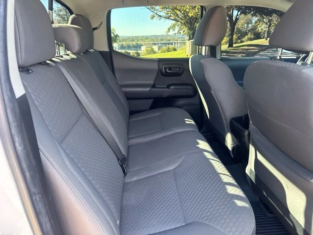 Used 2022 White Toyota SR image 11