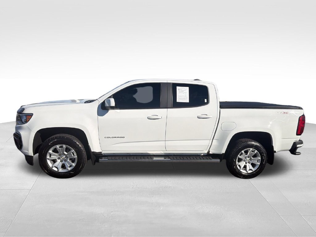 Used 2021 White Chevrolet LT image 2