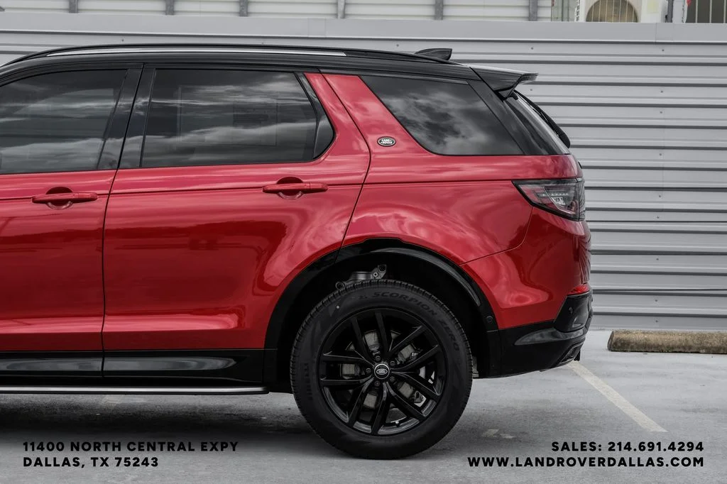 New 2026 Firenze Red Metallic Land Rover Landmark image 15