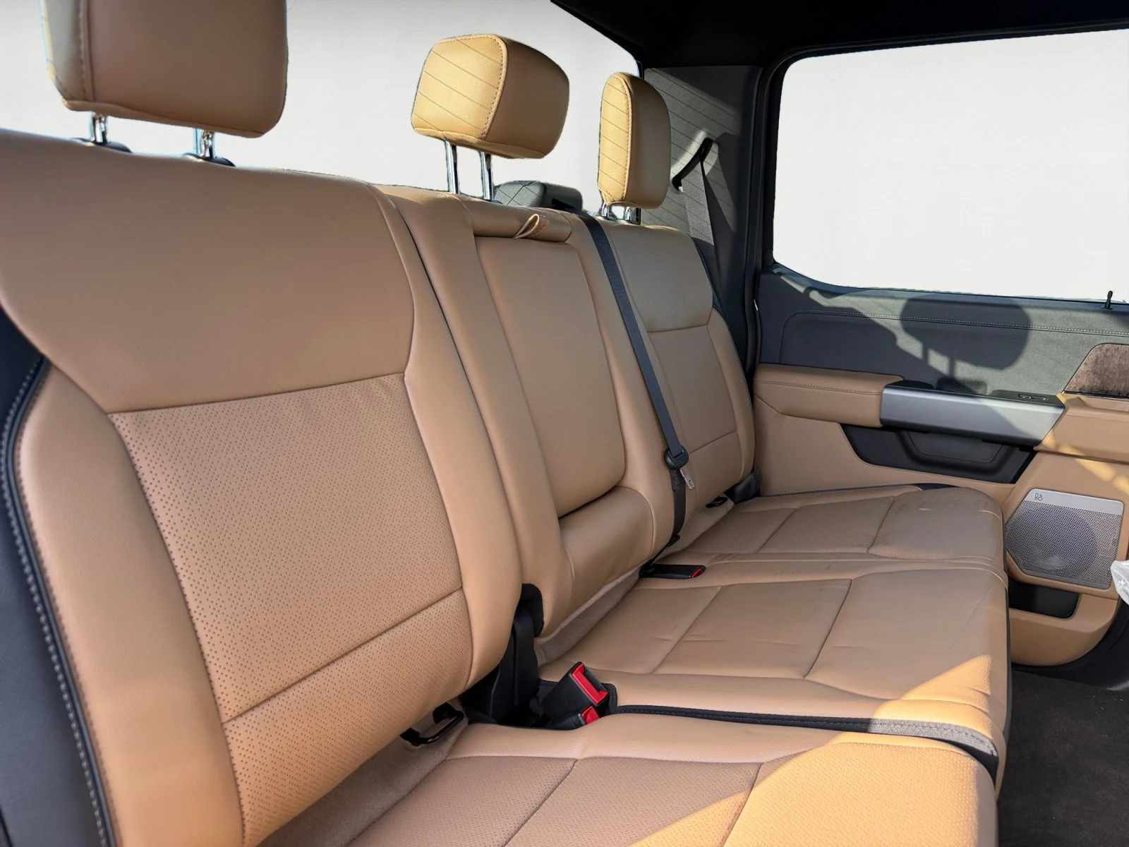 New 2026 Marsh Gray Ford LARIAT image 18