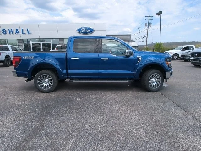 Used 2024 Blue Ford XLT image 32