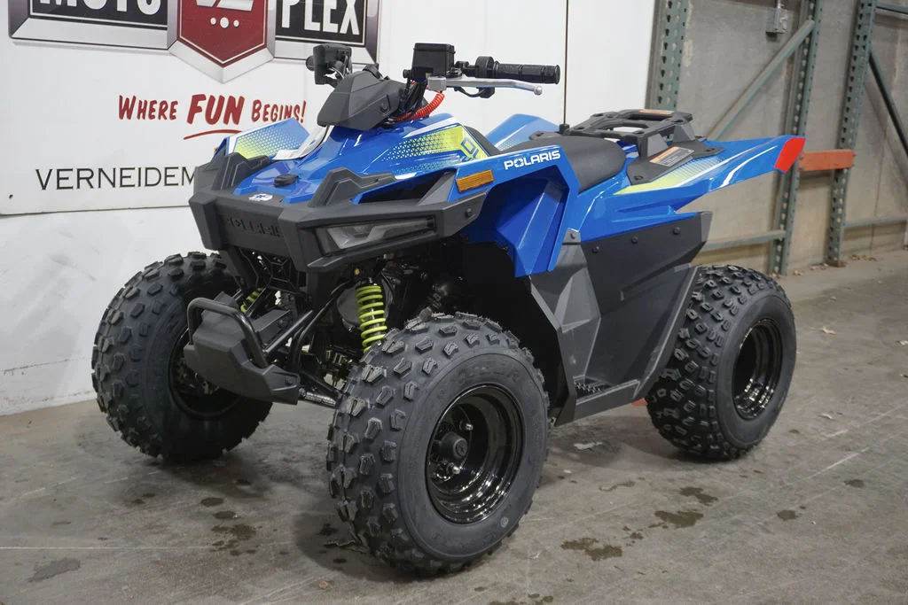 New 2026 VELOCITY BLUE/LIFTED LIM Polaris 70 EFI image 2