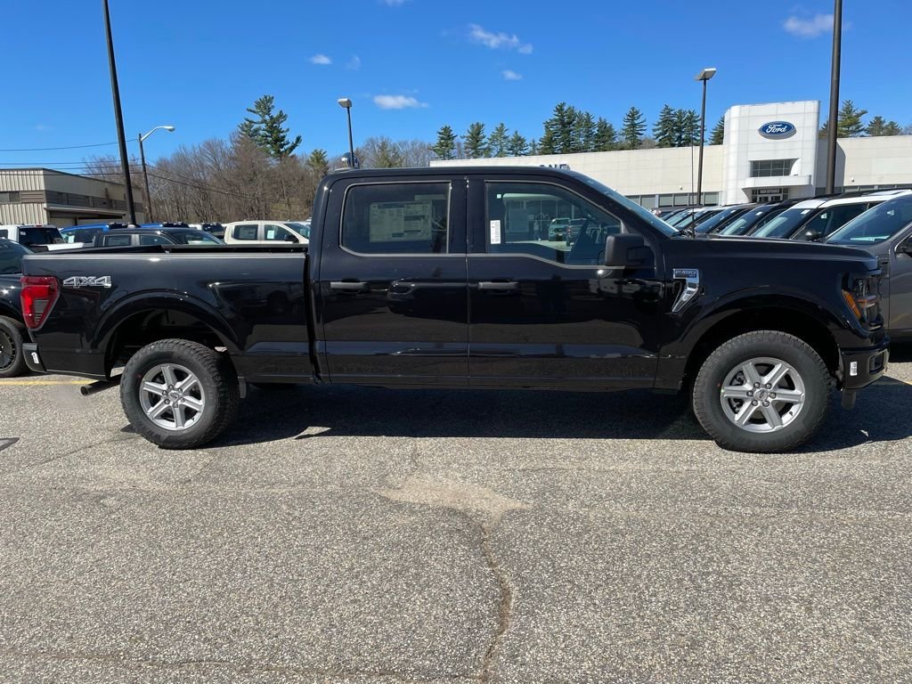 New 2026 Agate Black Metallic Ford XLT image 3