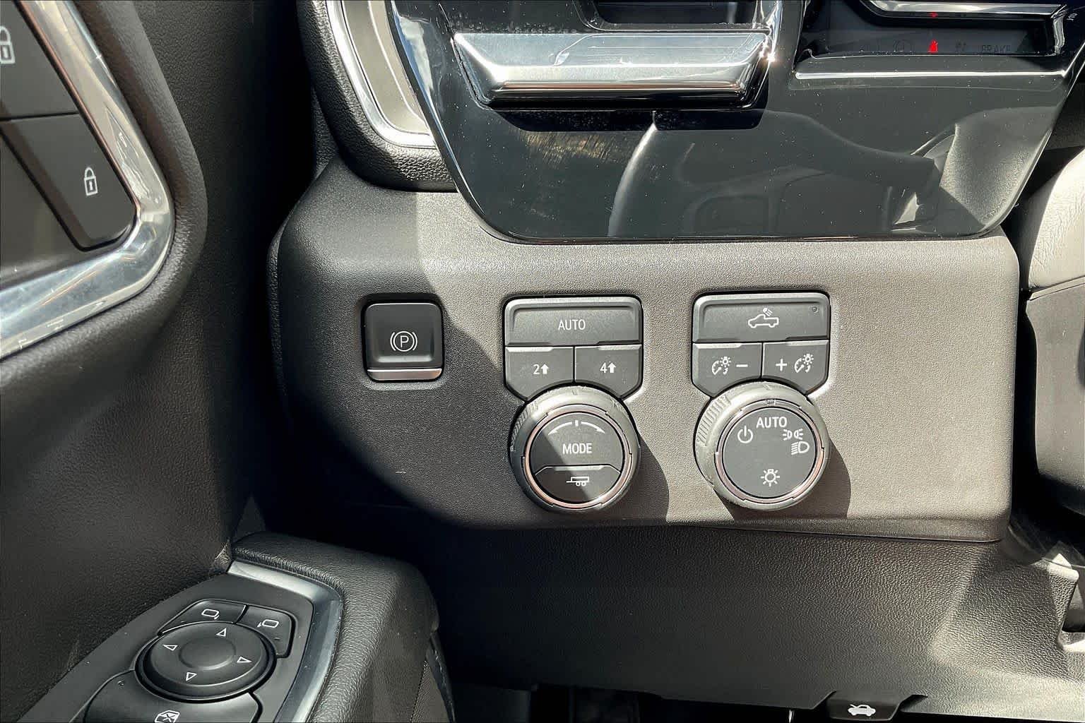 2023 Chevrolet Silverado 1500 LT - Photo 29