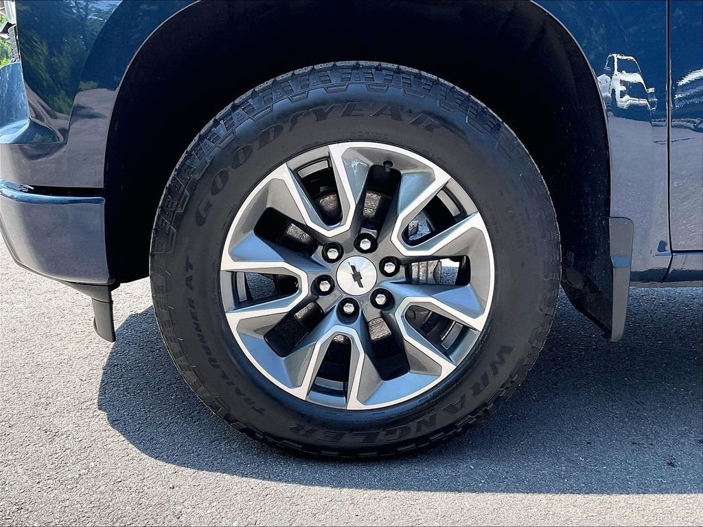 Used 2023 Blue Chevrolet RST image 22