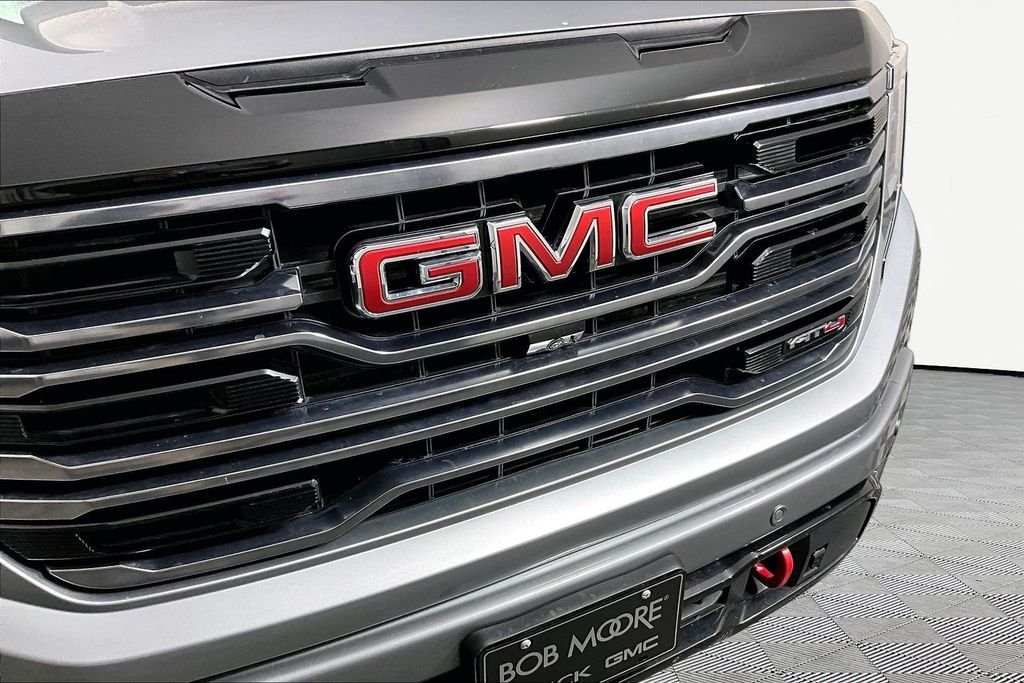 Used 2025 Silver GMC AT4 image 33