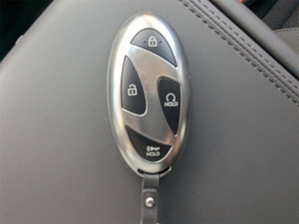 New 2026 Black Hyundai SE FWD image 31
