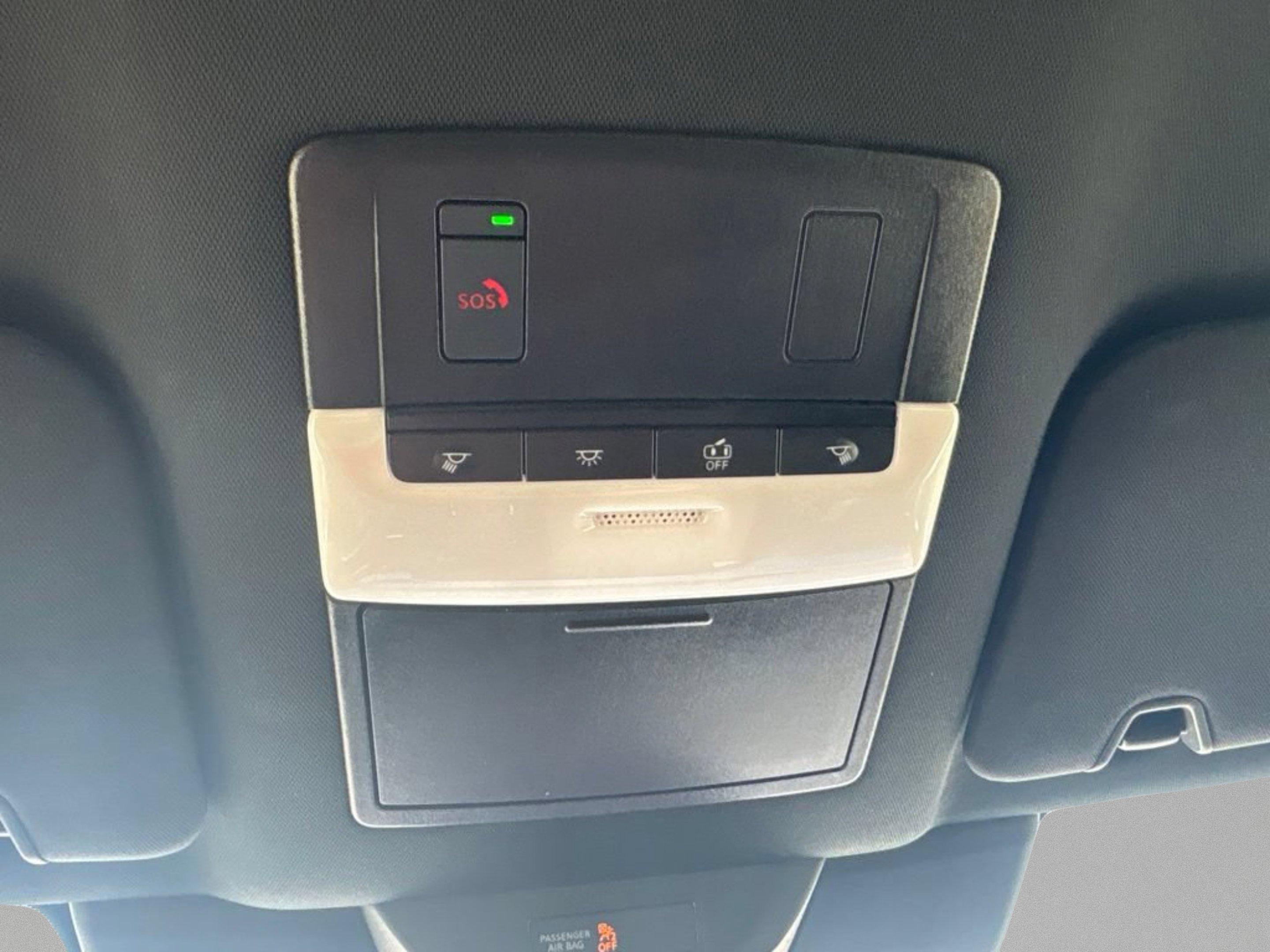 Used 2024 Pearl White Tricoat/Super Black Nissan Rock Creek image 18